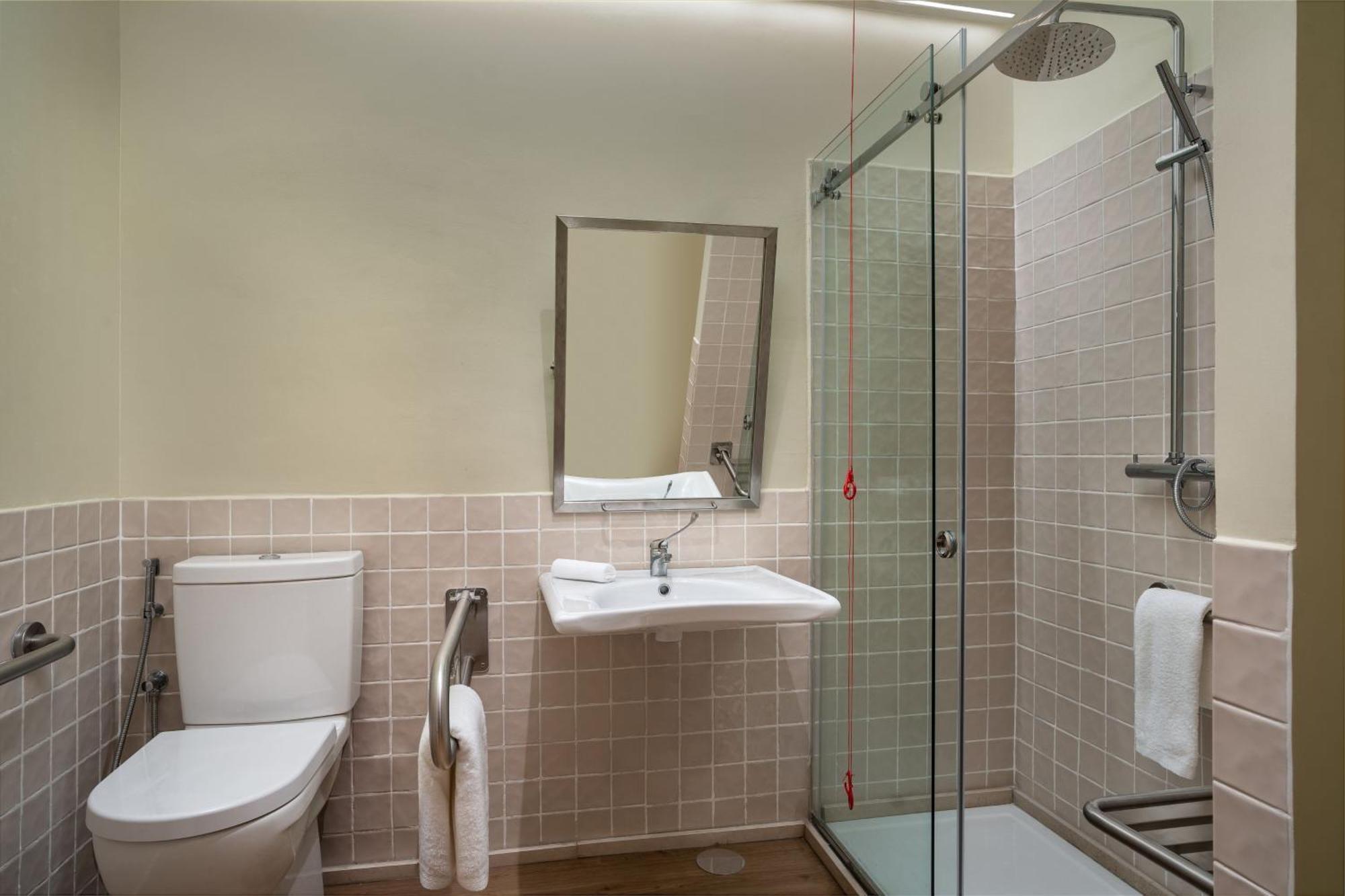 Protea Hotel By Marriott Luanda Ngoại thất bức ảnh