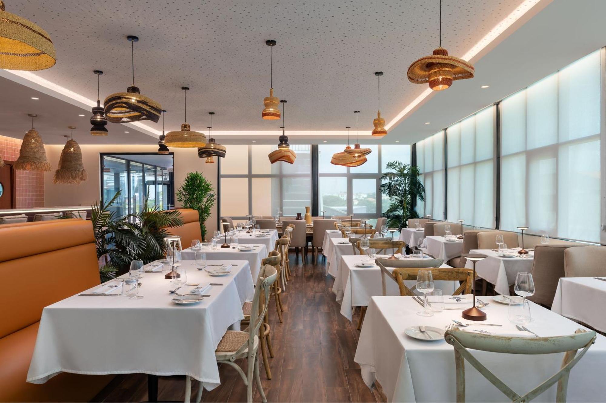 Protea Hotel By Marriott Luanda Ngoại thất bức ảnh