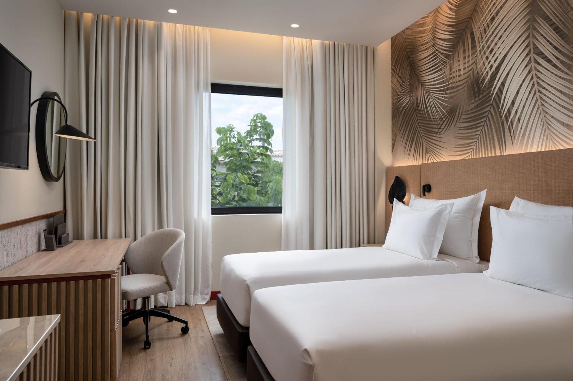 Protea Hotel By Marriott Luanda Ngoại thất bức ảnh