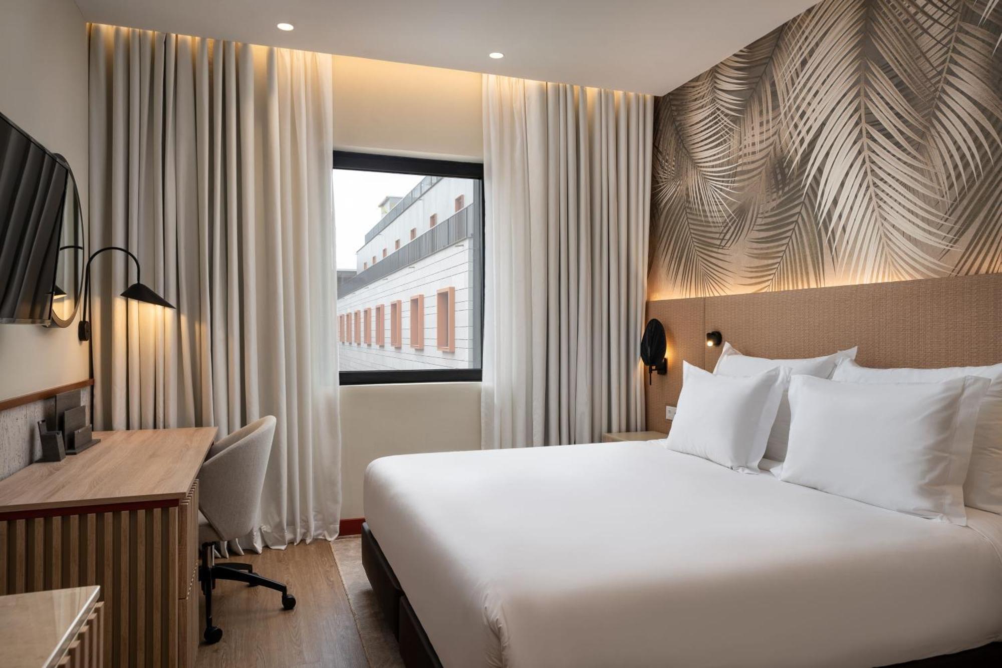 Protea Hotel By Marriott Luanda Ngoại thất bức ảnh